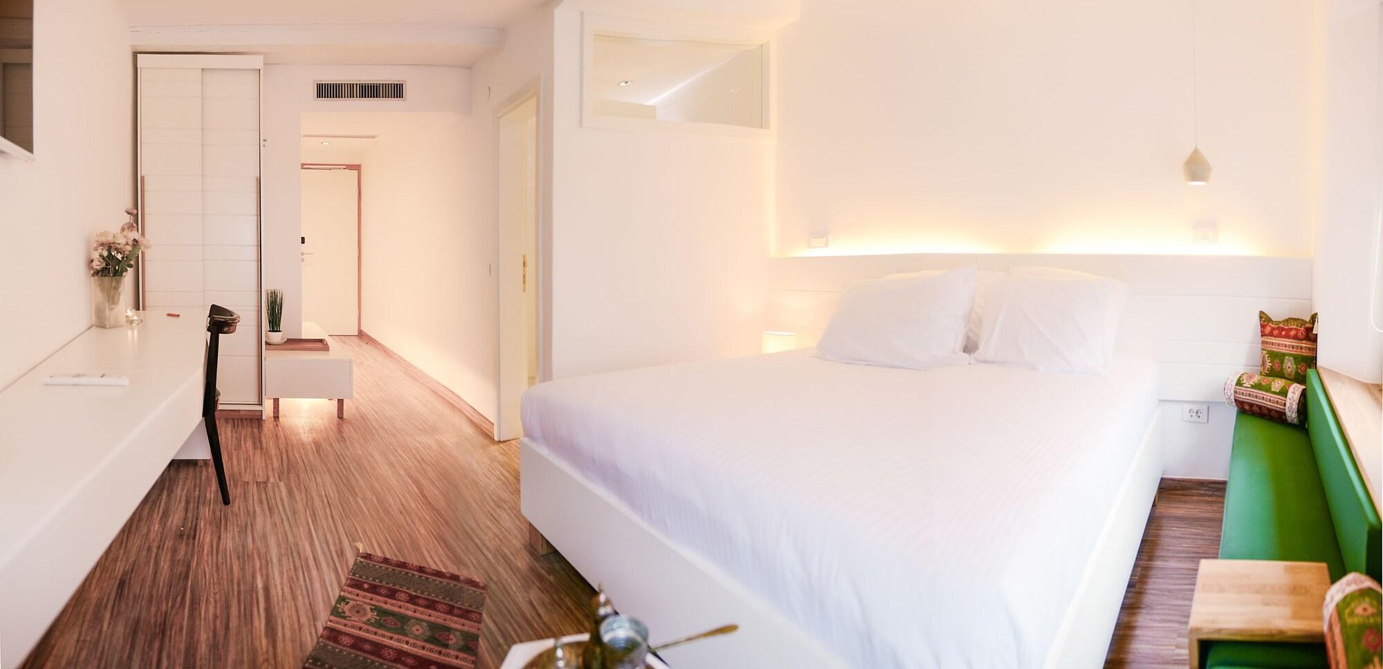 Hotel Old 3*